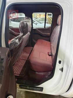 نيسان نافارا